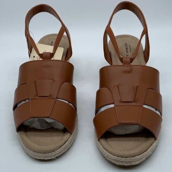 St. John’s Bay Lucy Cognac Wide - Picture 2 of 7